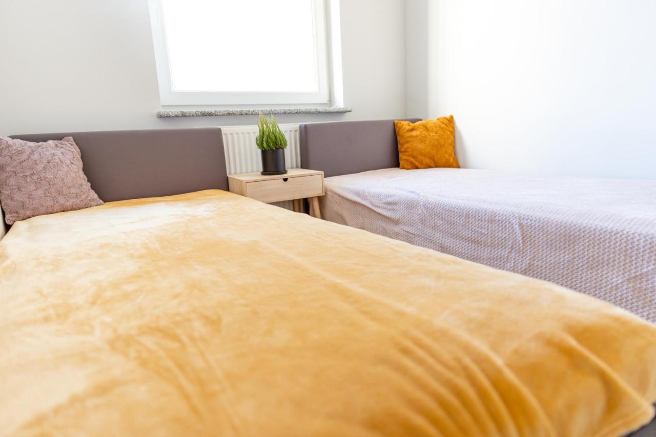 Al-Dom Apartamenty Apartament Stjarne โควอบเซก ภายนอก รูปภาพ